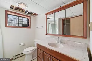 143 Anglemire Dr, Stroudsburg, PA 18360 - Photo 46