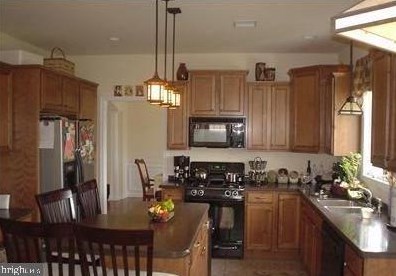 532 City View Dr, Nazareth, PA 18064-1244