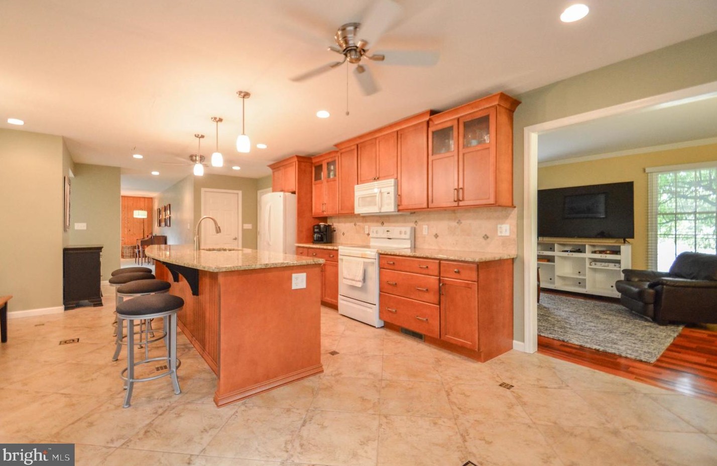 3255 Gloucester Dr, Bethlehem, PA 18020-1351