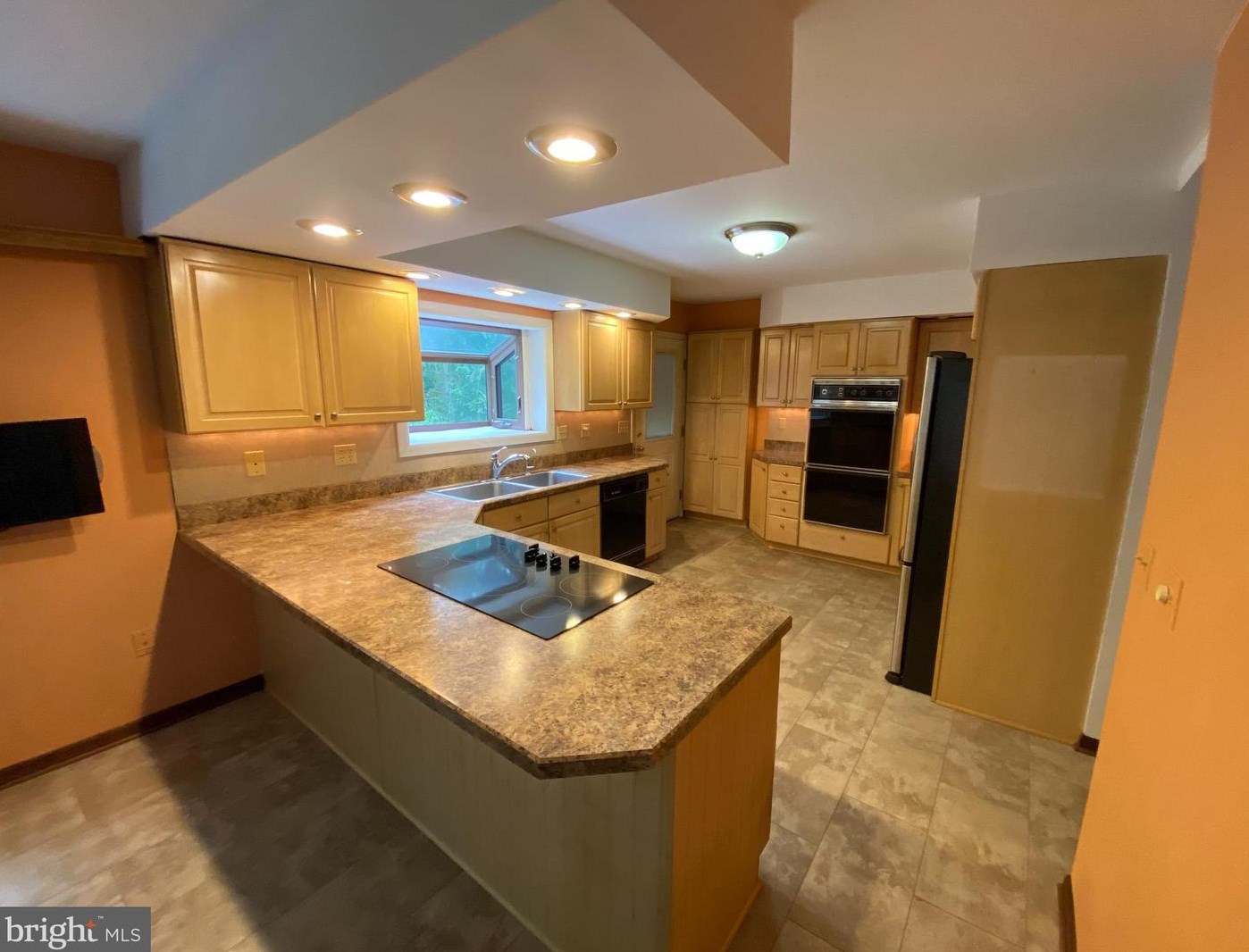 2712 Wassergass Rd, Hellertown PA  18055-3149 exterior