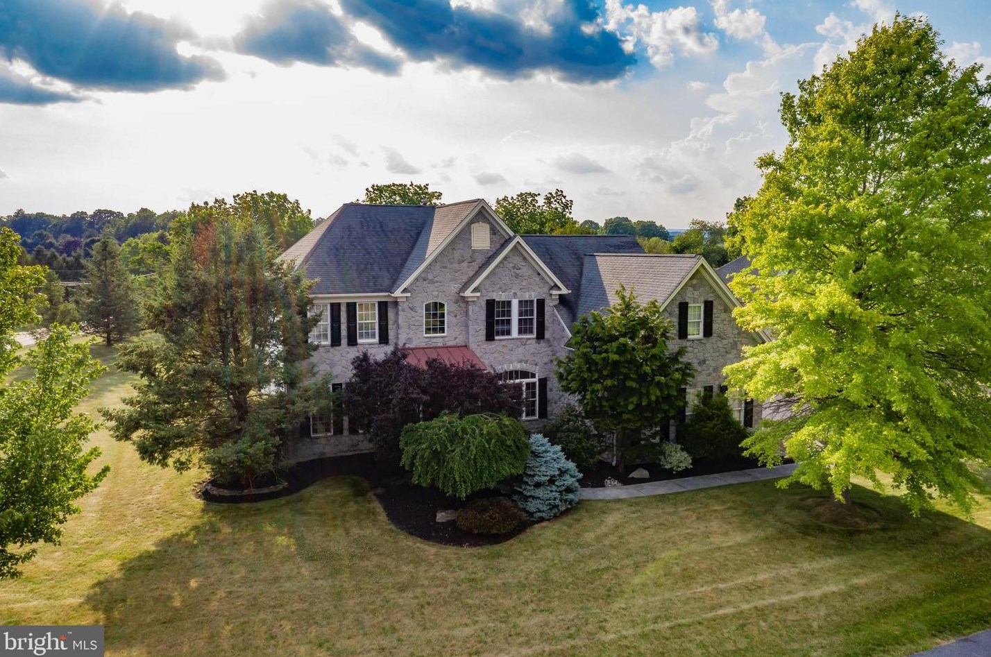 550 Christine Ann Ln, Nazareth, PA 18064-8763