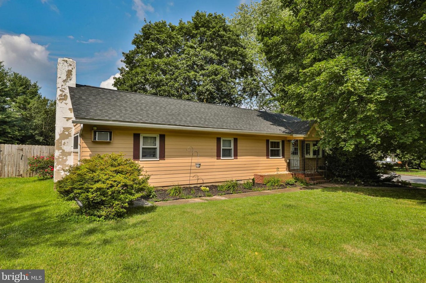 1360 Mine Lane Rd, Easton, PA 18045