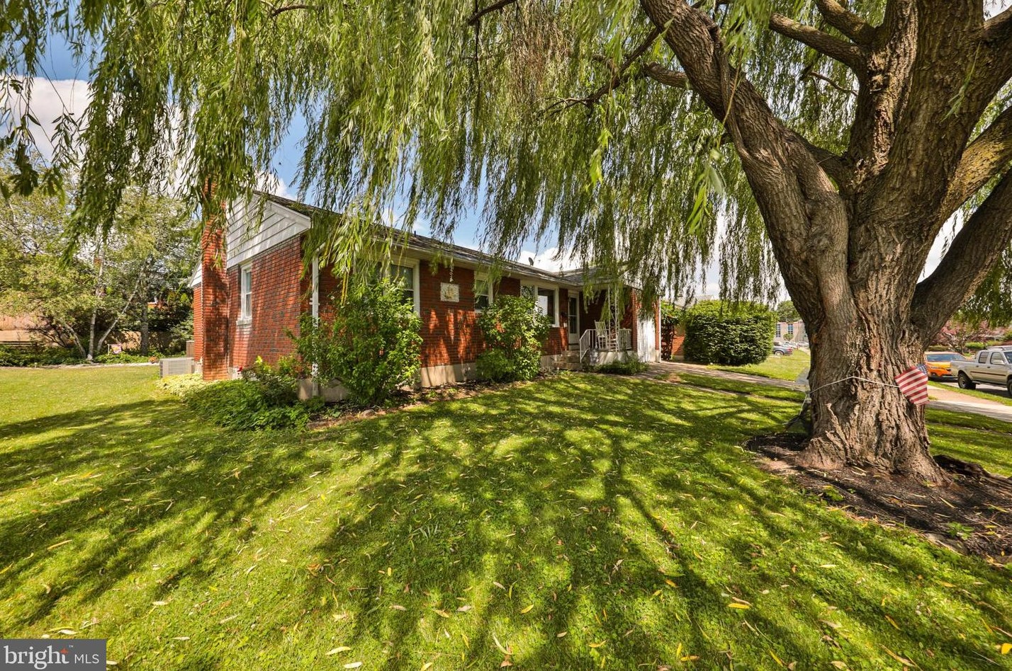 1546 Snyder St, Bethlehem, PA 18017-6115