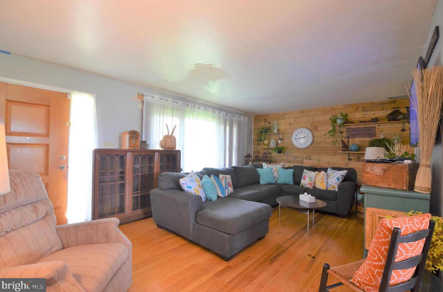 341 Roosevelt St, Bethlehem, PA 18017-7124