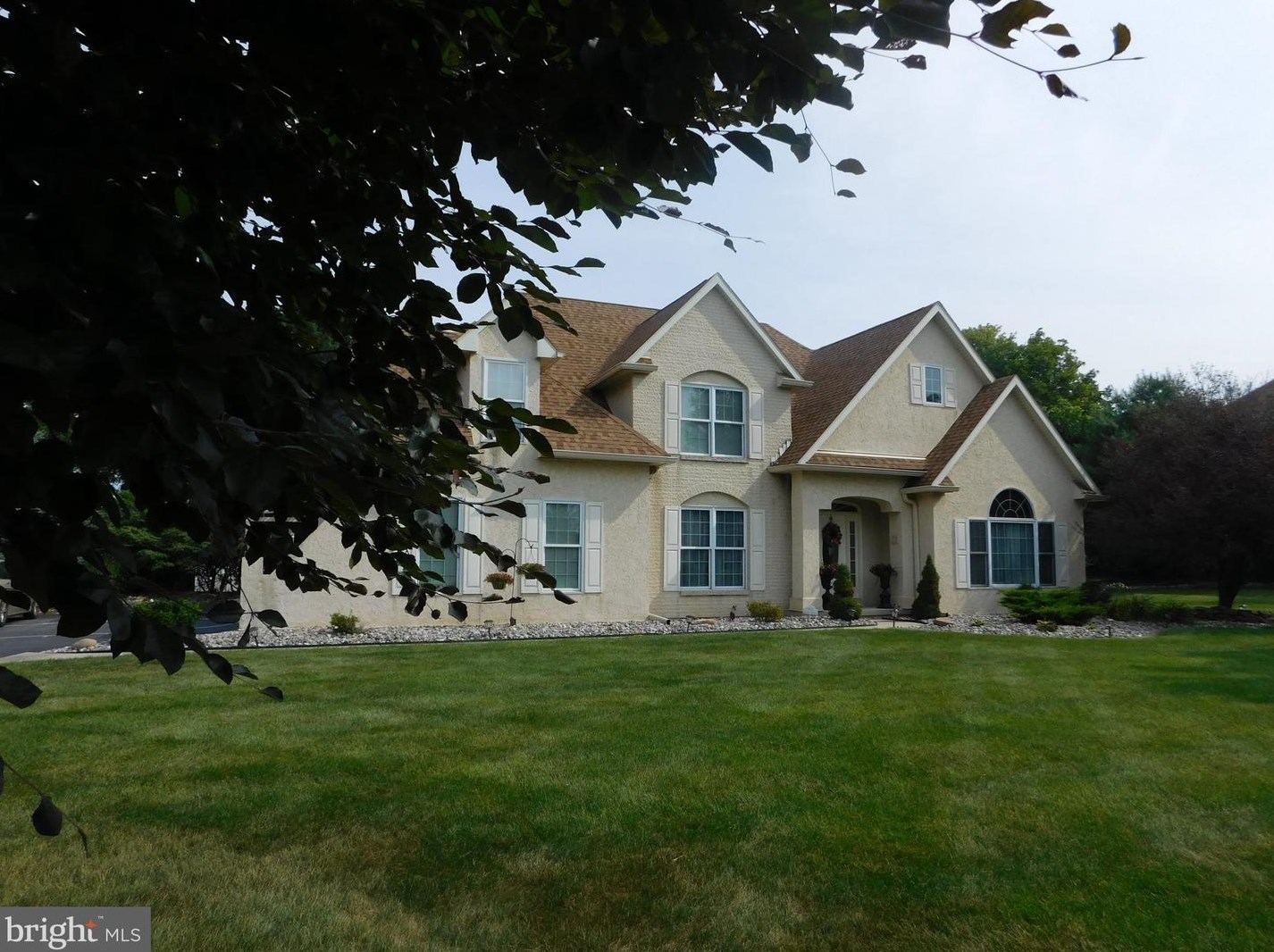 5802 Shows Rd, Bethlehem, PA 18017-8775
