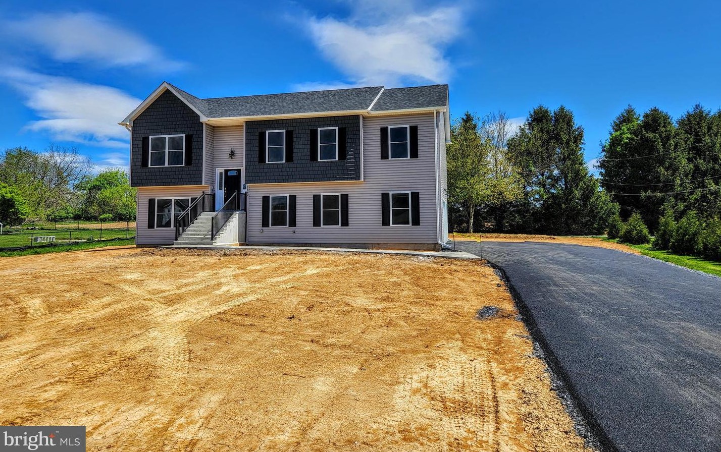 1440 Weaversville Rd, Northampton, PA 18067-9096