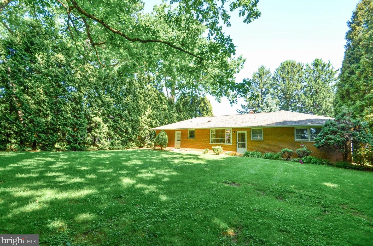 1114 Spring Garden St, Bethlehem, PA 18017-4953