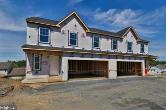 635 Sipos Dr, Northampton, PA 18067-1821
