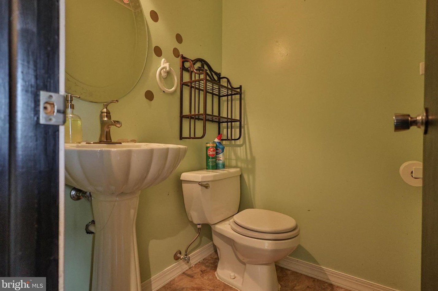 1604 Newport Ave, Northampton PA  18067-1448 exterior