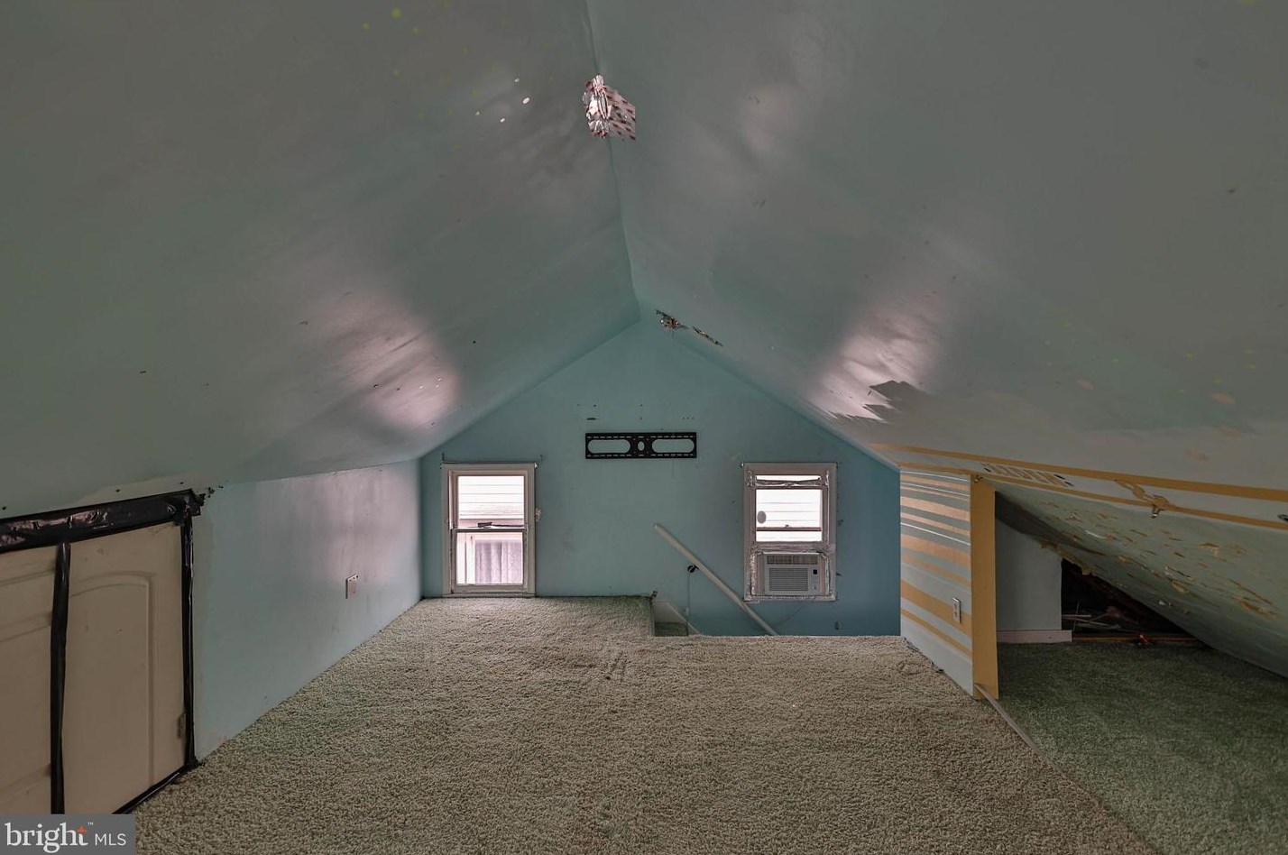 1604 Newport Ave, Northampton PA  18067-1448 exterior