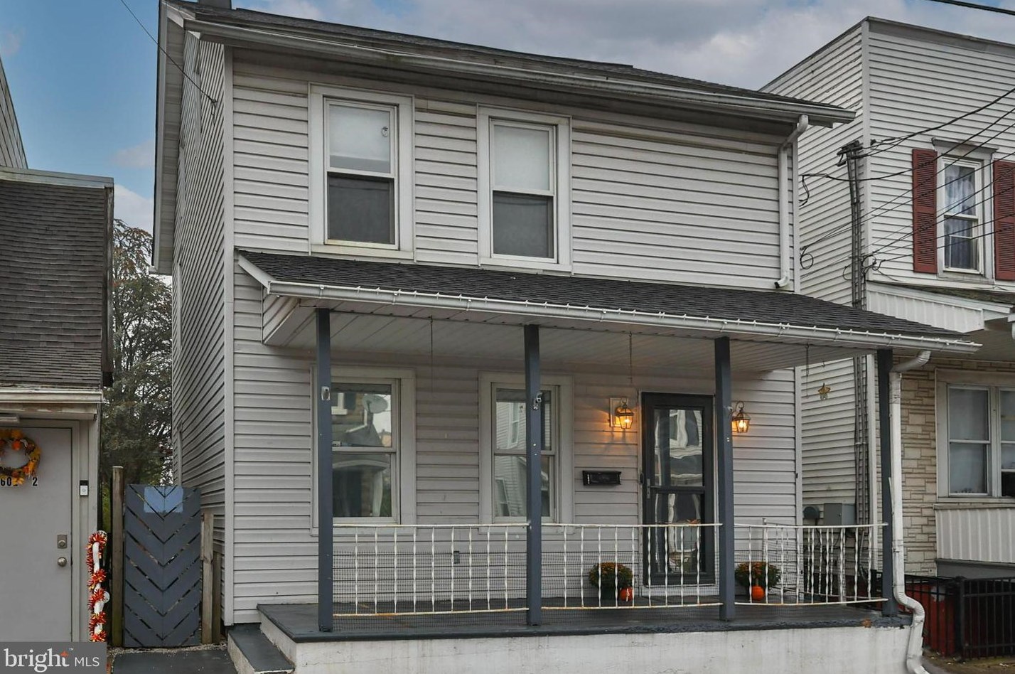 1604 Newport Ave, Northampton PA  18067-1448 exterior