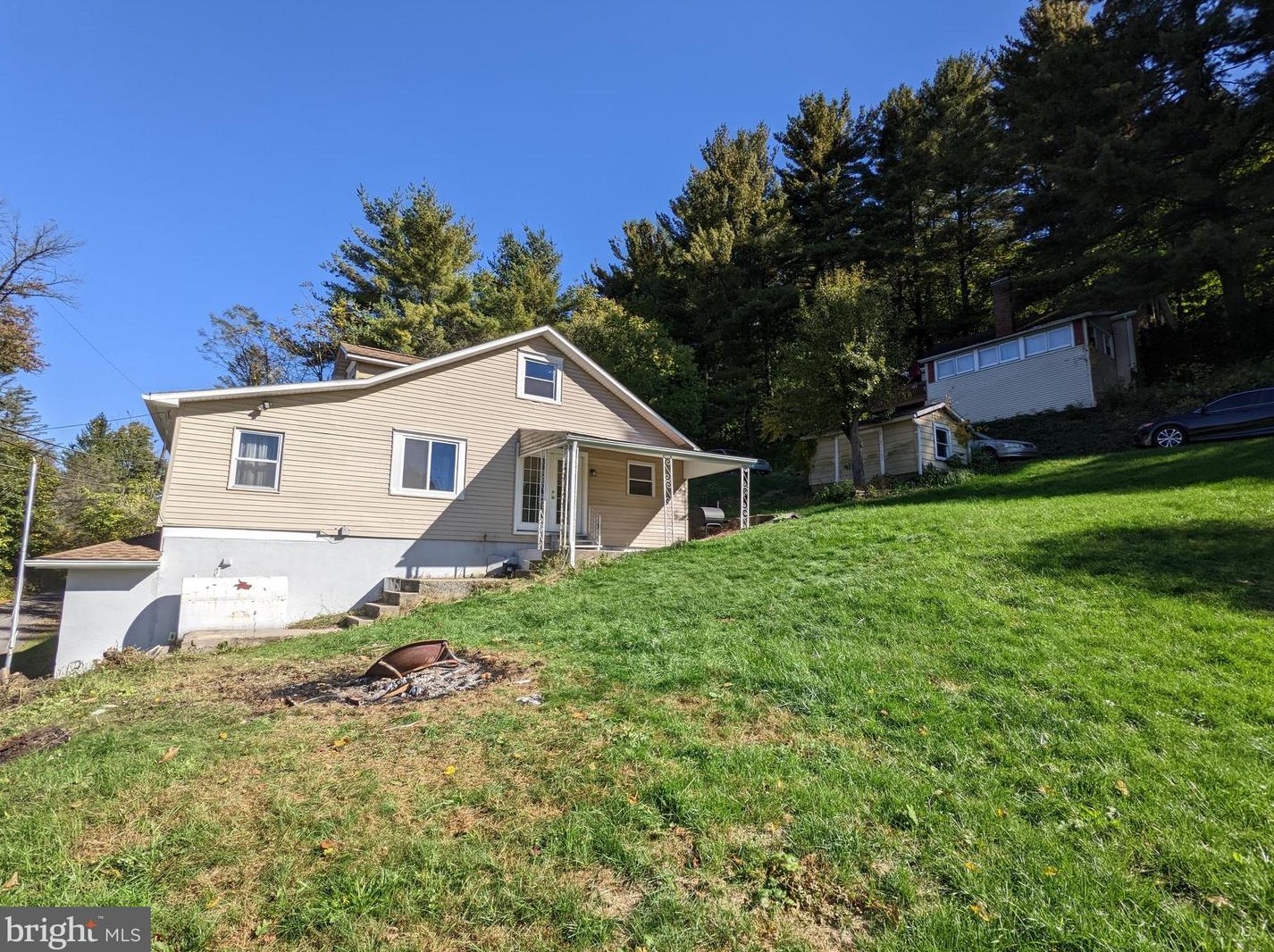 3786 Redbud Dr, Northampton, PA 18067-9661