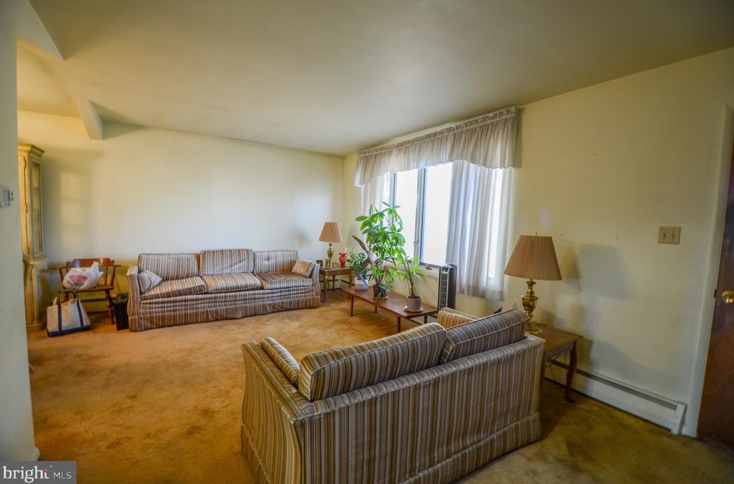 1544 Englewood St, Bethlehem, PA 18017-6172