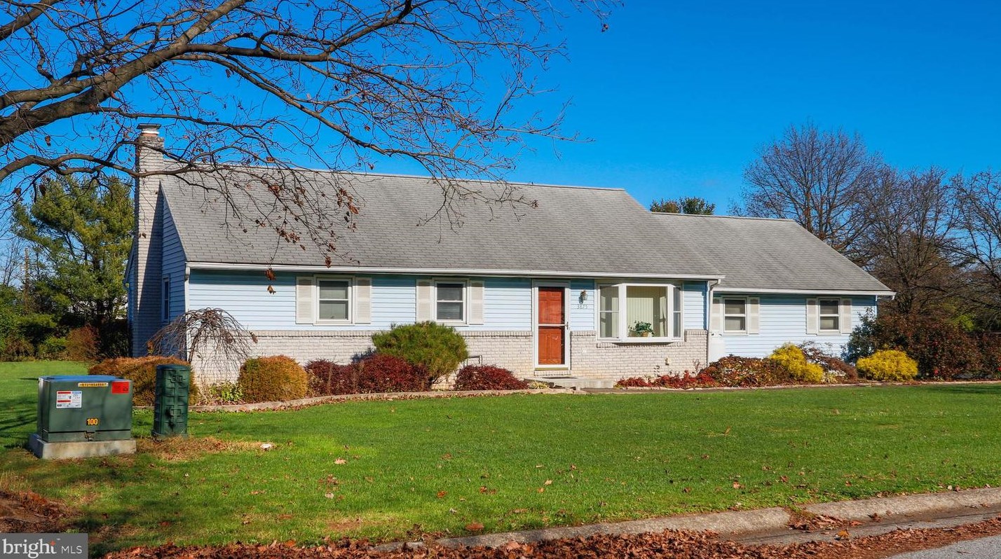 3875 Devonshire Rd, Bethlehem, PA 18020-9660