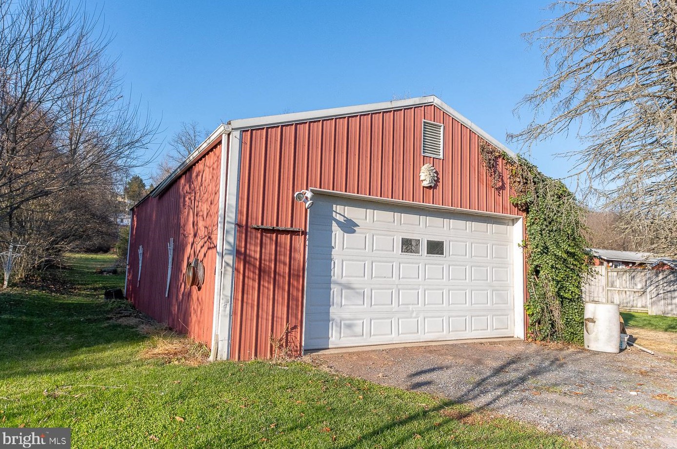 2750 Delaware Dr, Easton, PA 18042-9715