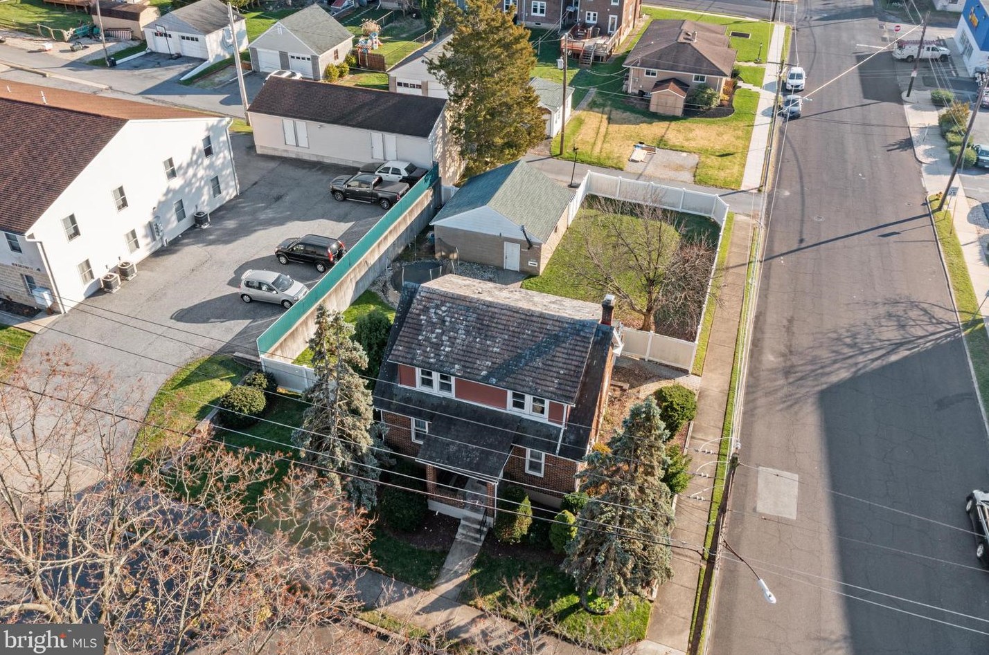60 Chestnut St, Hellertown, PA 18055-1518