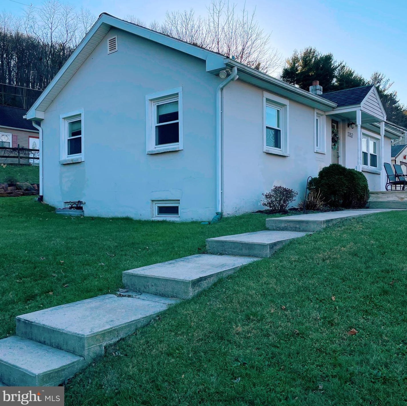 3752 Redbud Dr, Northampton, PA 18067-9661