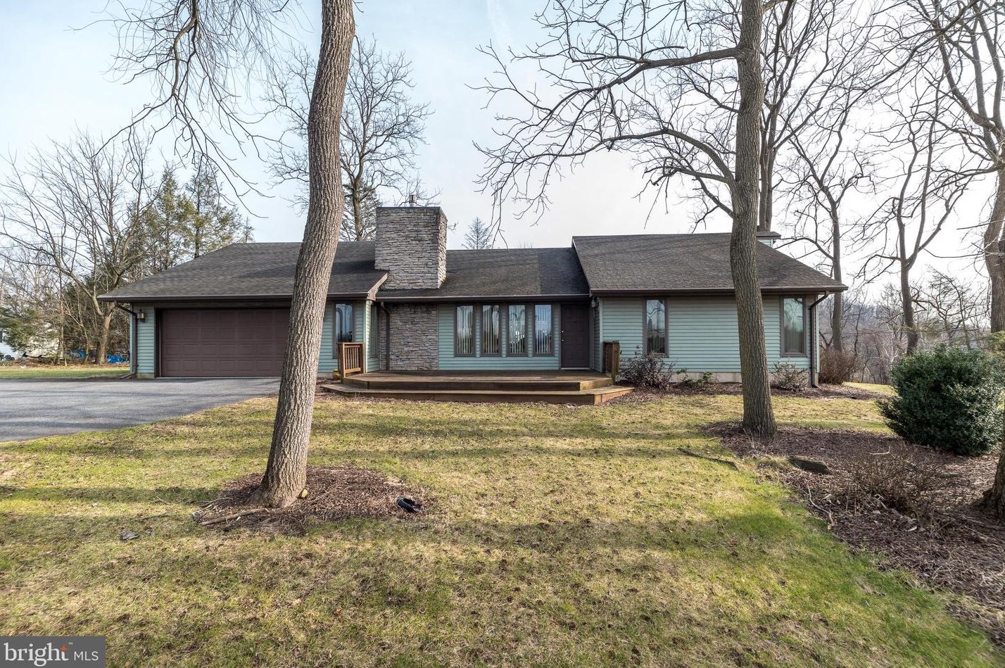 933 Mitman Rd, Easton, PA 18040