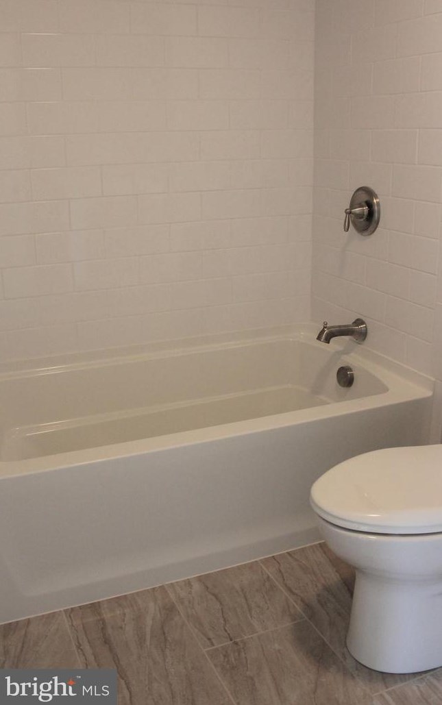 1606 Clauser St, Hellertown PA  18055-1004 exterior