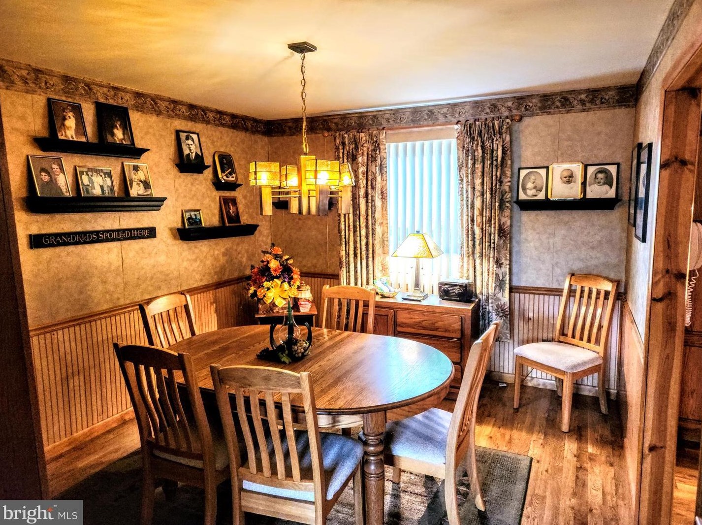 2115 Dewey Ave, Northampton PA  18067-1230 exterior