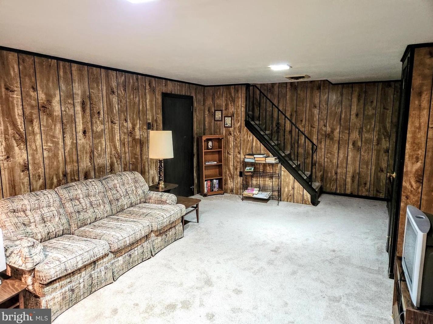 2115 Dewey Ave, Northampton PA  18067-1230 exterior