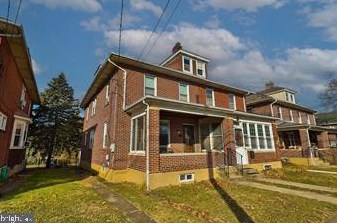 1341 Linden St, Bethlehem, PA 18018-2605