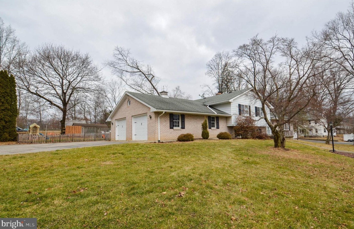 16 S 9th St, Bangor, PA 18013