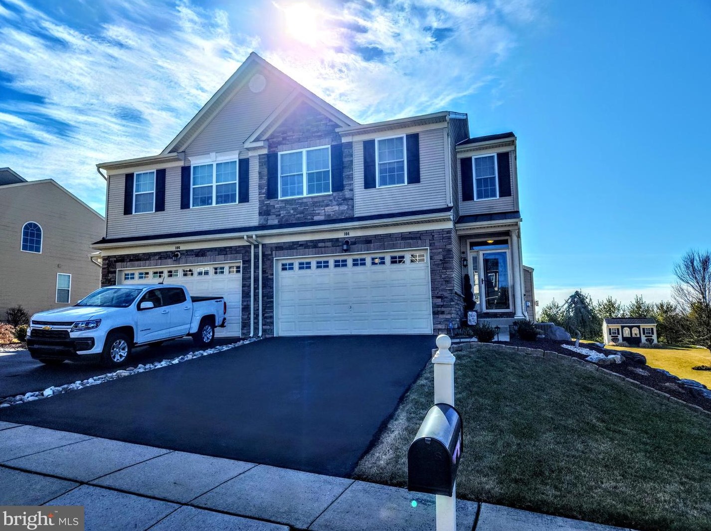 104 Gray Dr, Northampton, PA 18067-8825