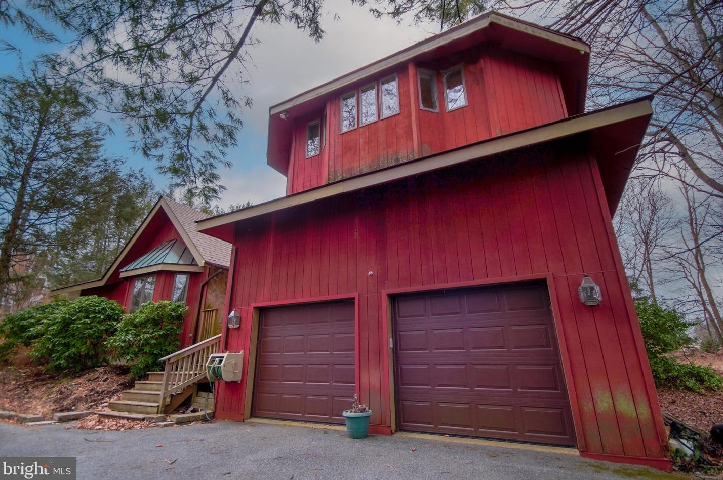 4050 Heather Ct, Northampton, PA 18067-9572