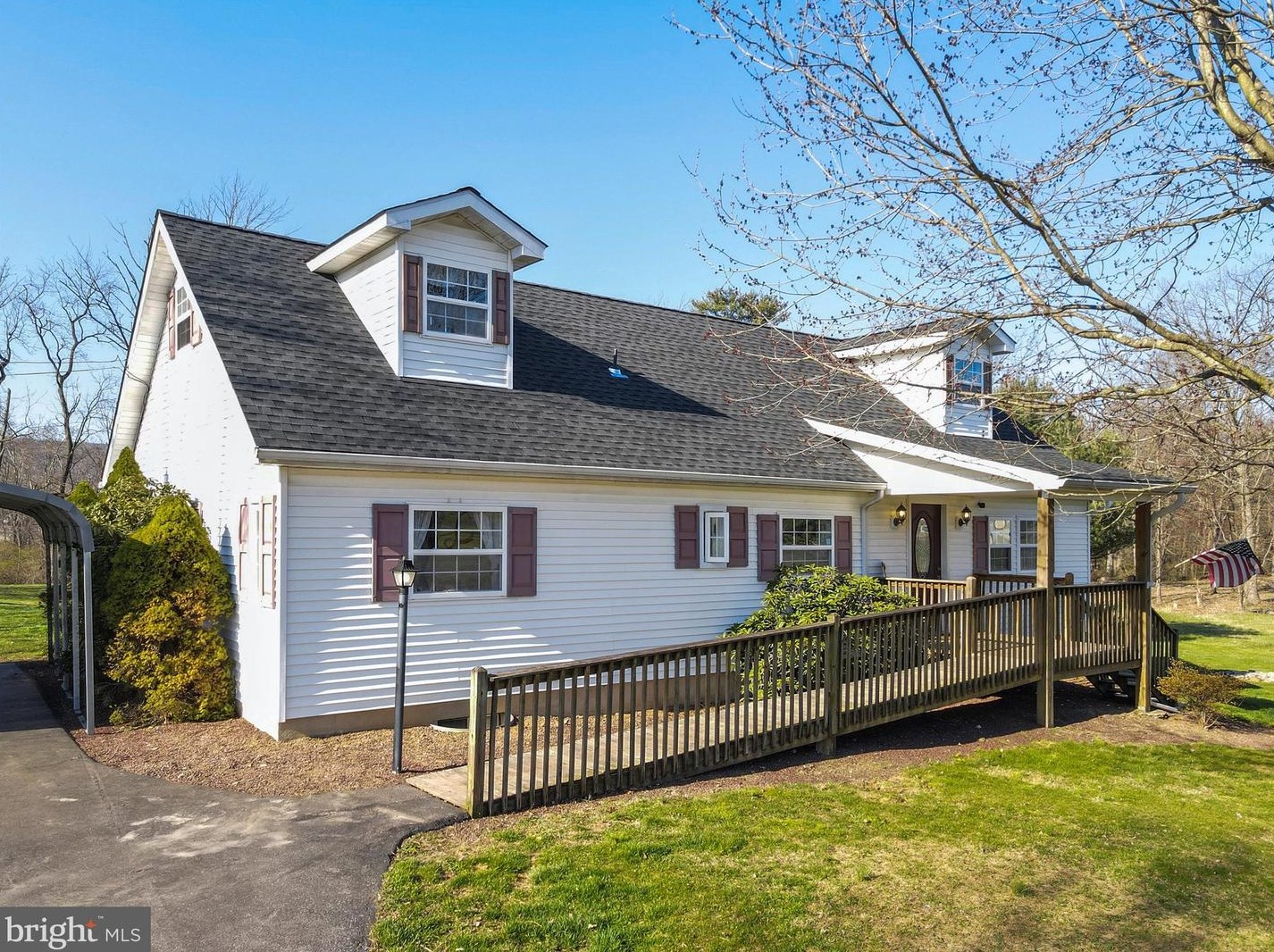 4134 Wood Dr, Walnutport, PA 18088