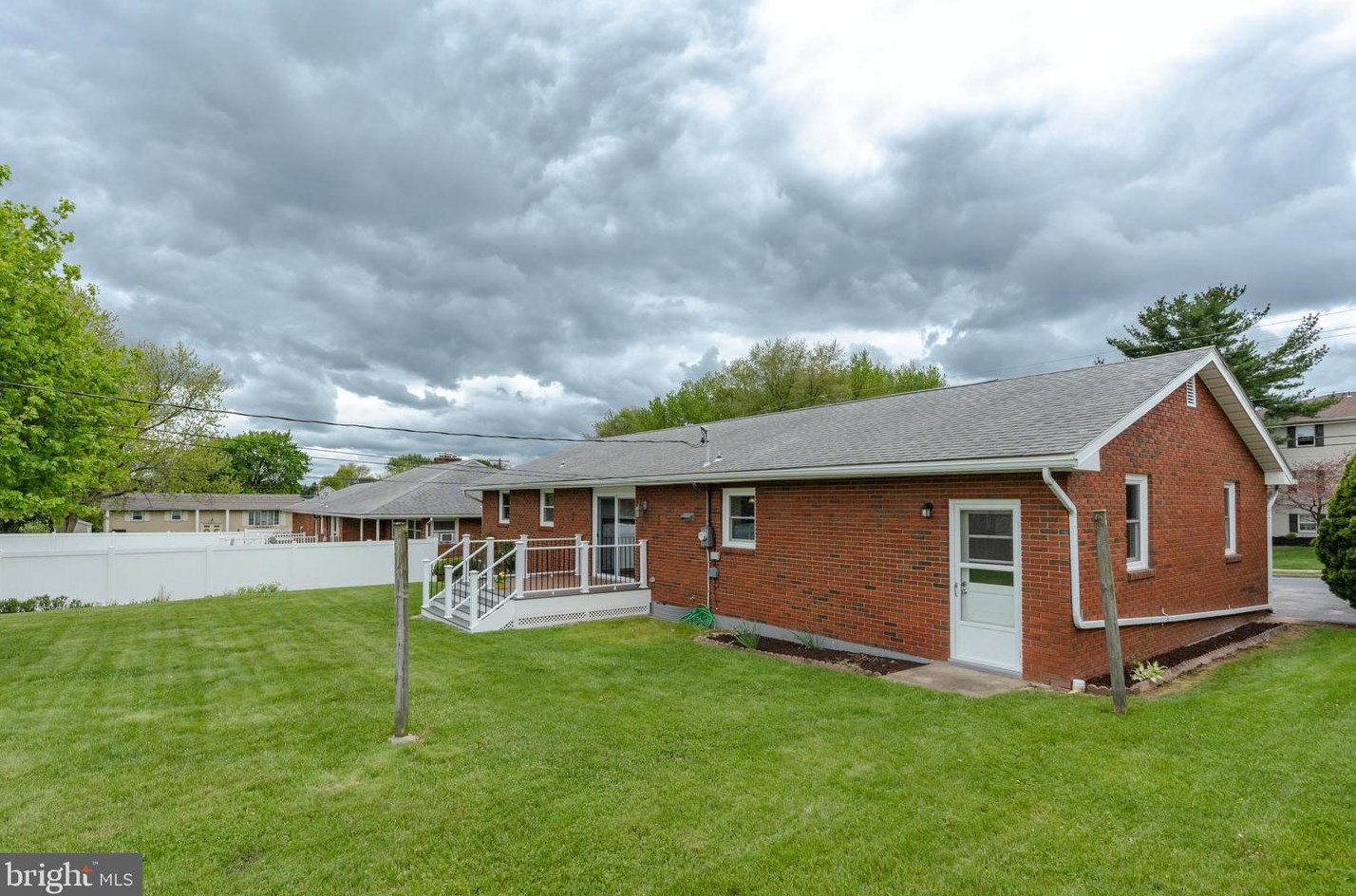3116 Santee Rd, Bethlehem PA  18020-2832 exterior