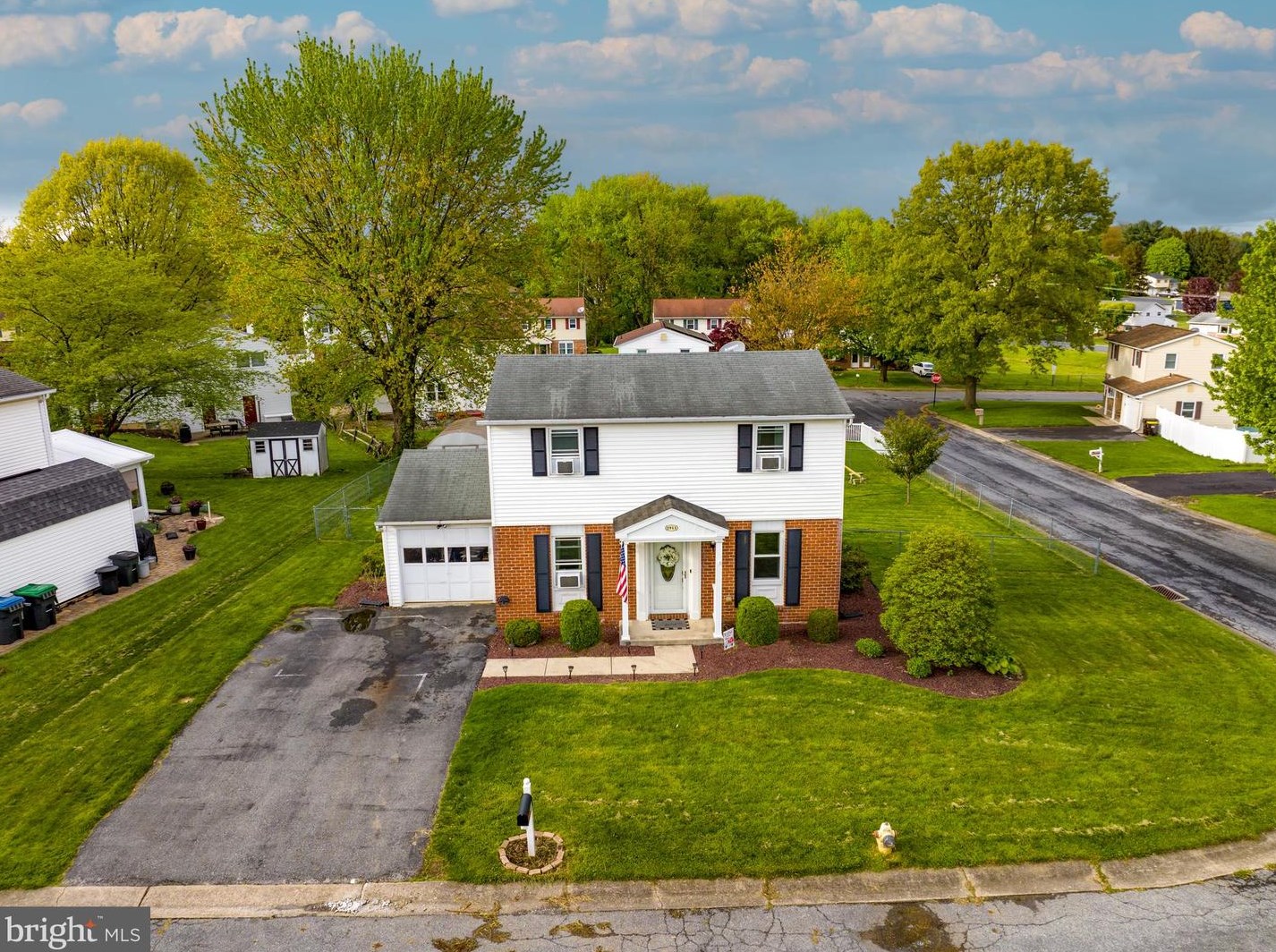 2911 Lowell Pl, Bethlehem, PA 18020-2879