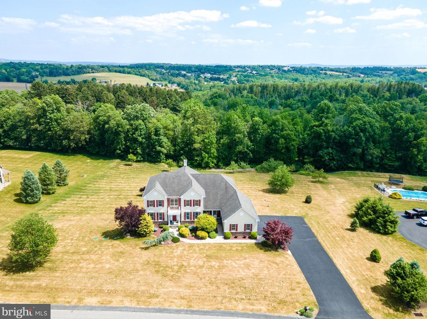 417 Jacob Ct, Nazareth, PA 18064