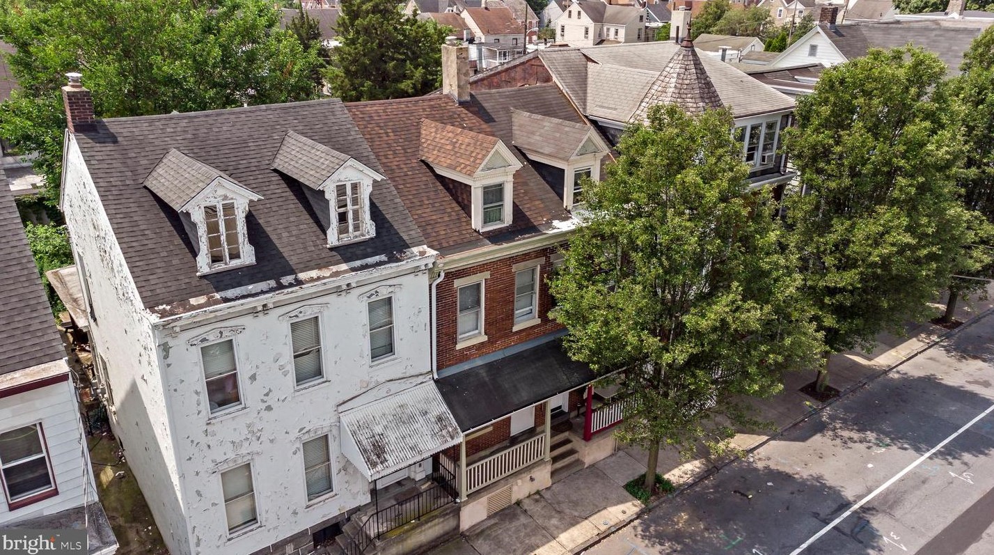 1012 Washington St, Easton, PA 18042-4126