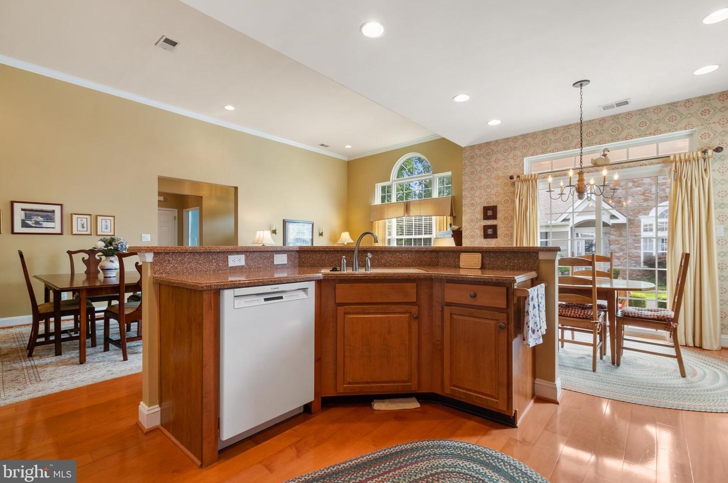 1849 Gregory Pl, Hellertown PA 18055-3422 exterior