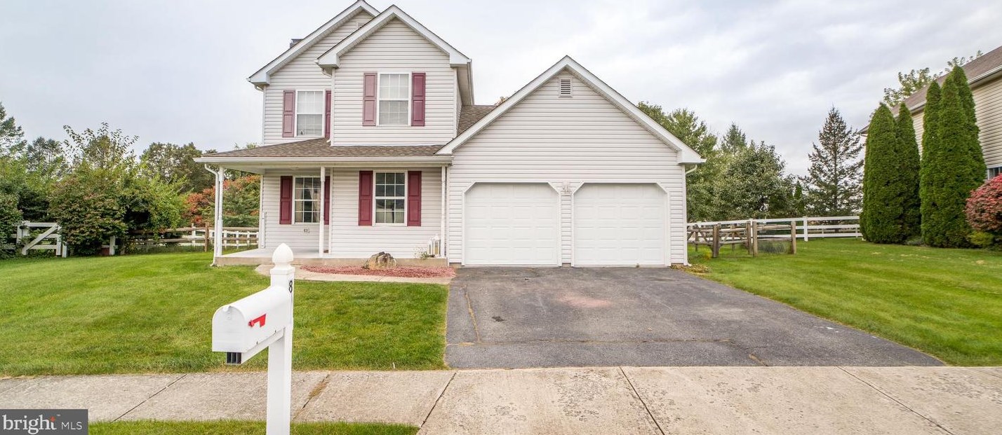 80 Crown Dr, Easton, PA 18040-8713