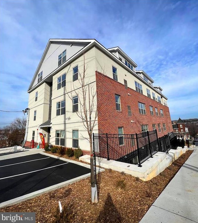 938 4th St, Bethlehem PA  18015-1925 exterior