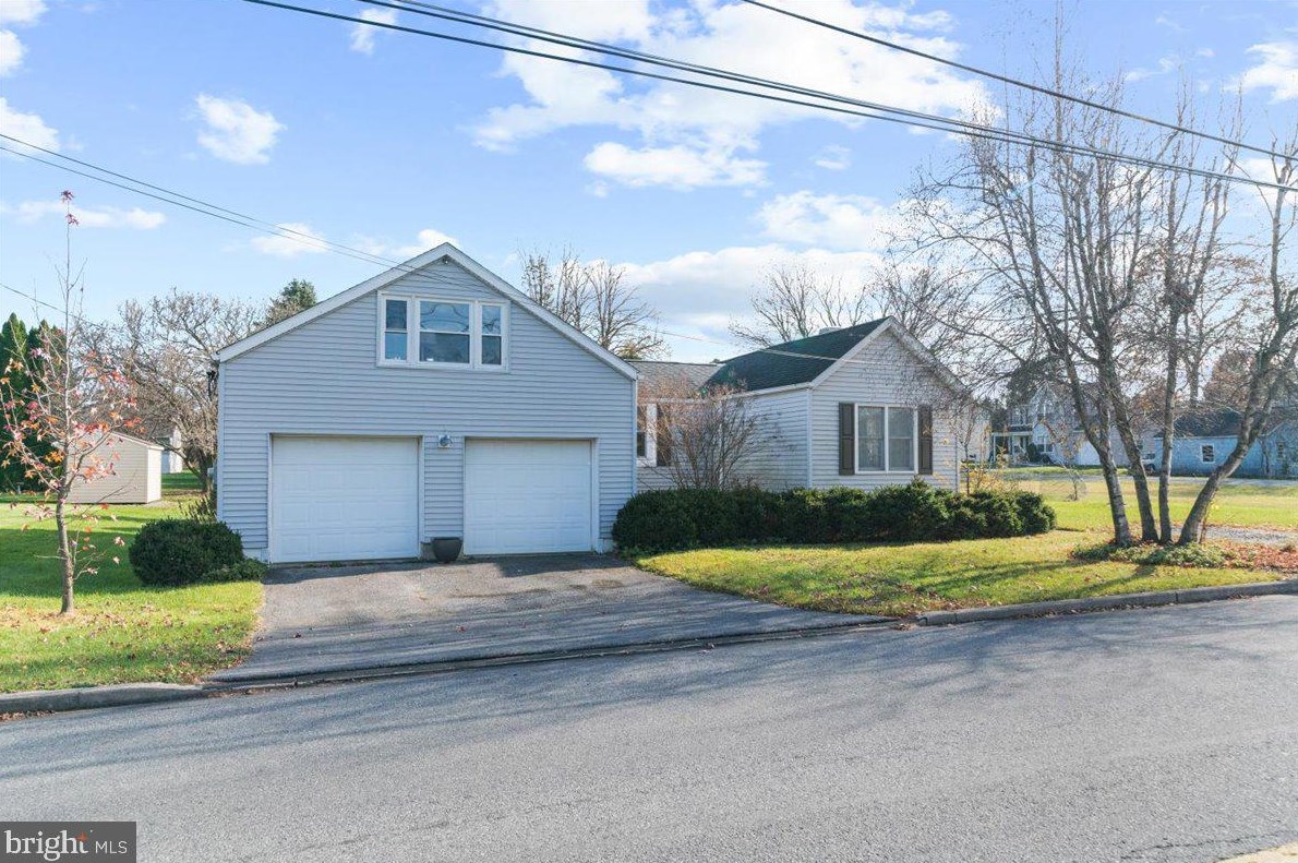 391 S Nulton Ave, Easton, PA 18045