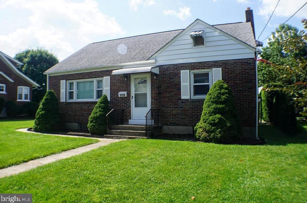 1120 5th St, Catasauqua, PA 18032