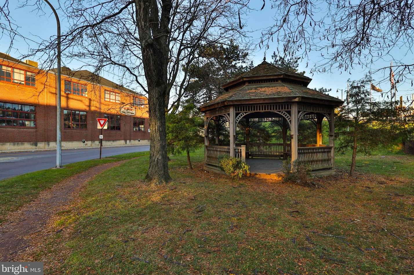 11 2nd St, Bethlehem PA  18015-1299 exterior