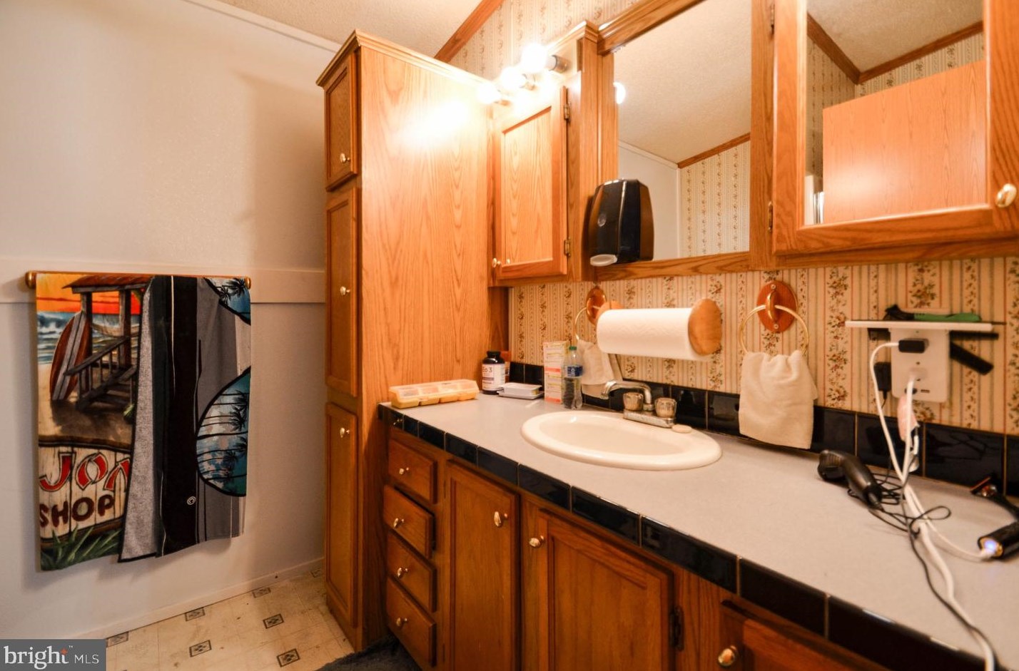 3991 Lehigh Dr, Northampton PA  18067-9665 exterior