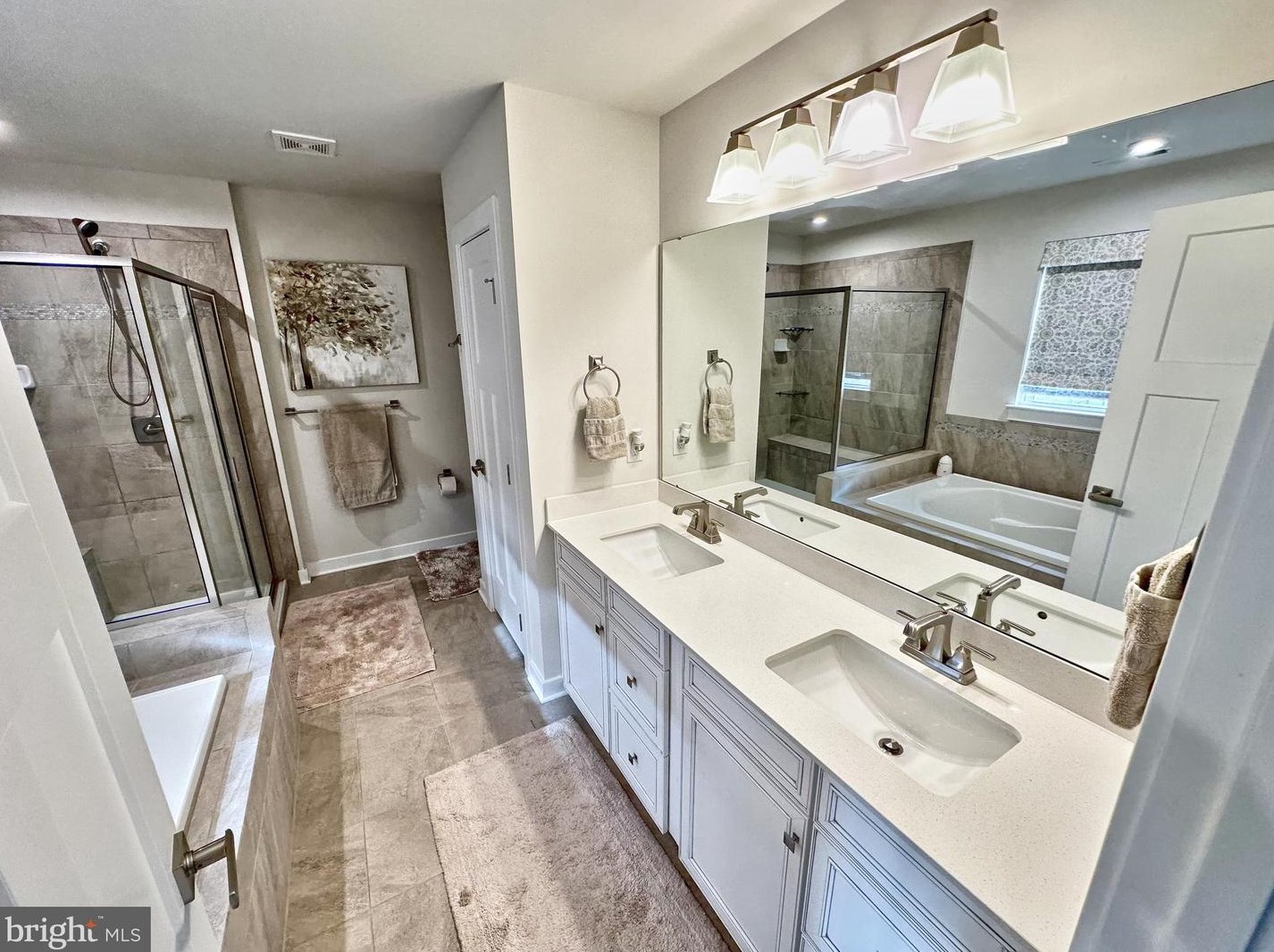 3902 Orth St, Bethlehem PA  18020-2929 exterior