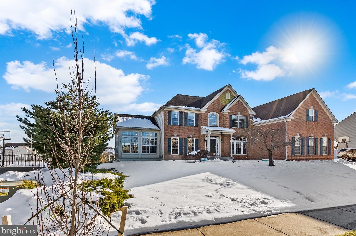 26 Lower Way Rd, Easton, PA 18045-8036