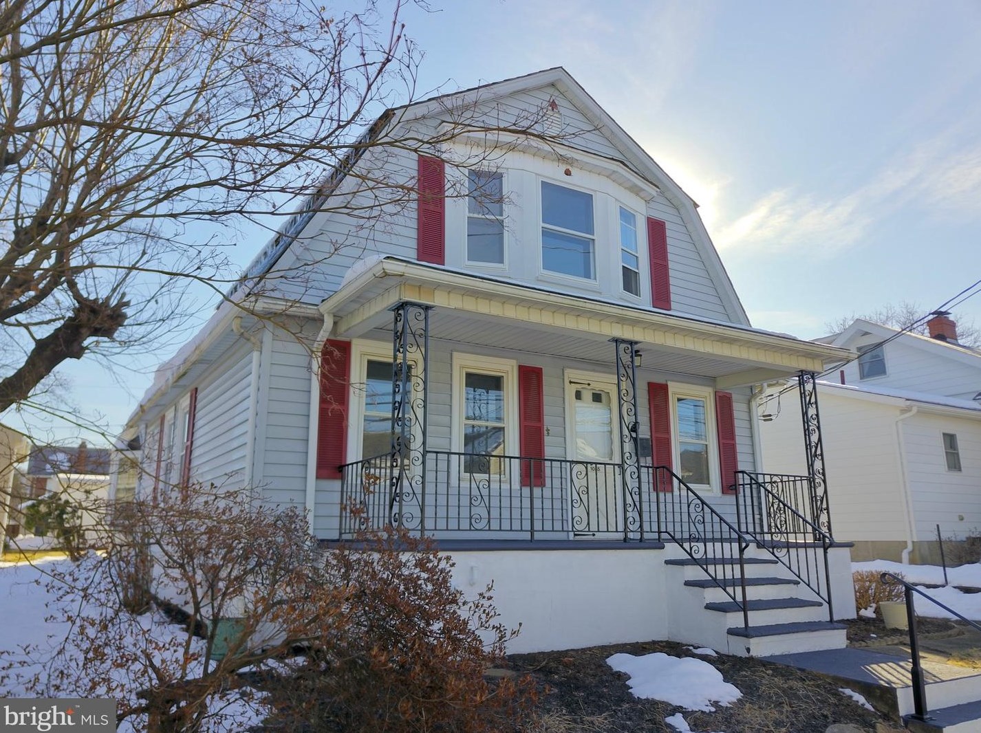 1055 1st Ave, Hellertown, PA 18055