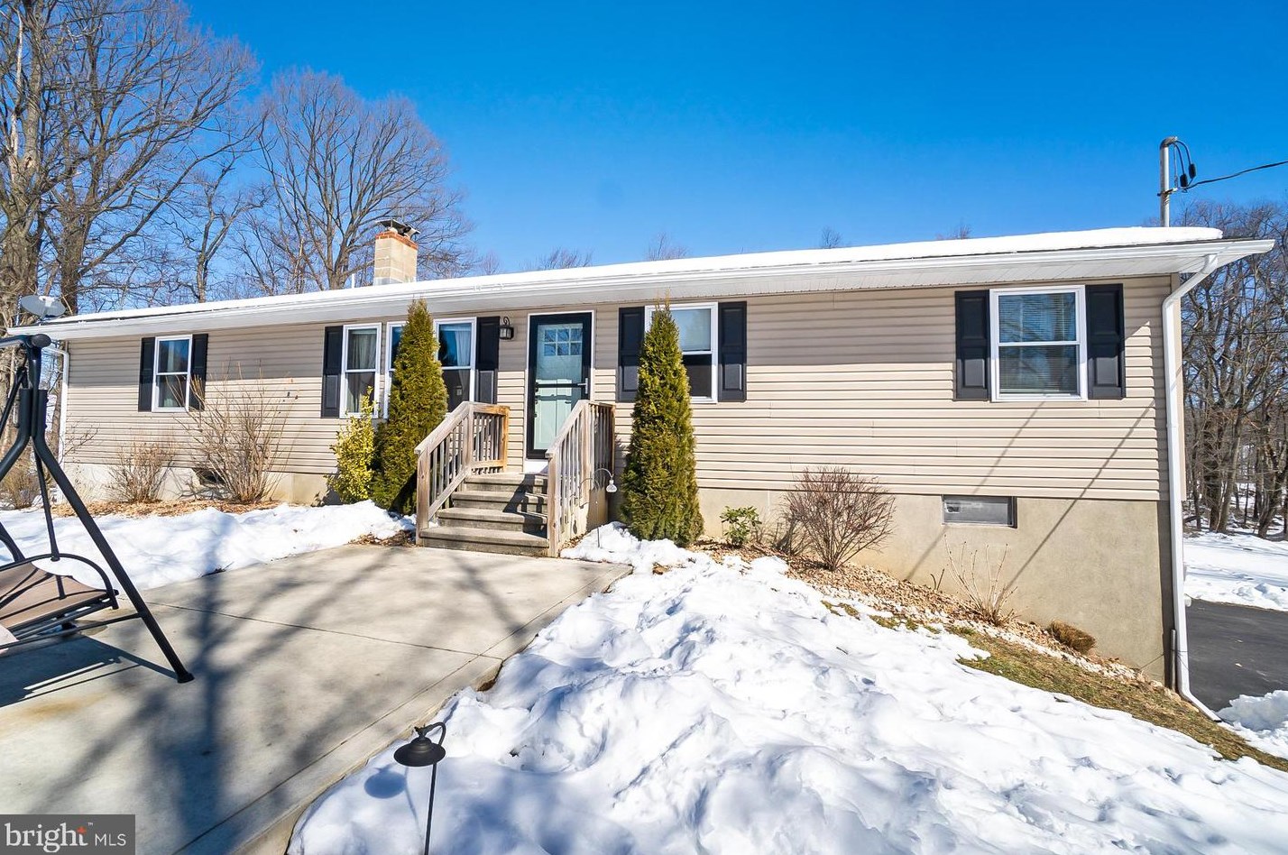 726 N Summit Rd, Bath, PA 18014