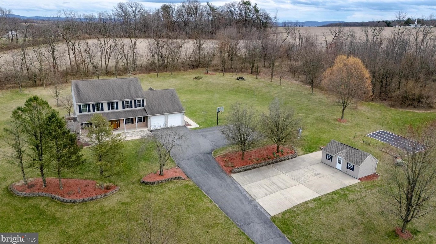 8486 Seemsville Rd, Northampton, PA 18067-9312
