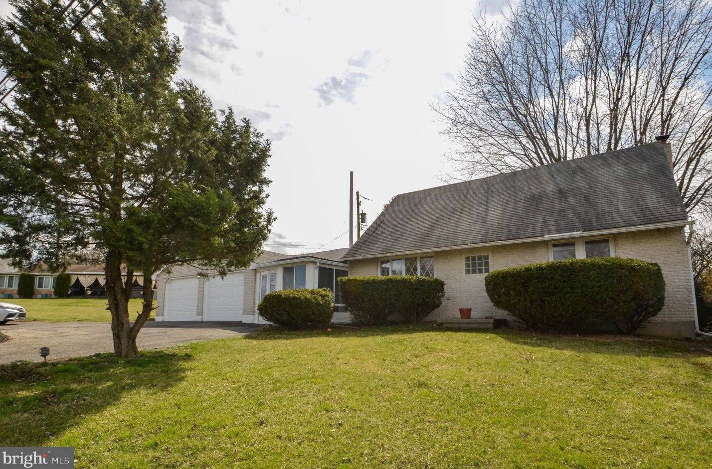 1925 Weaversville Rd, Northampton, PA 18067-9020
