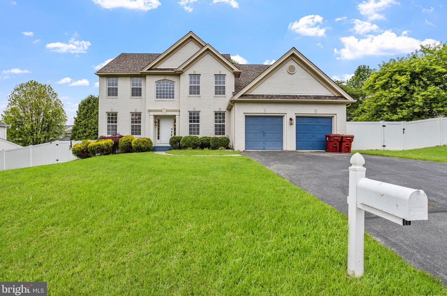1885 Hoops Ln, Easton, PA 18040-7594