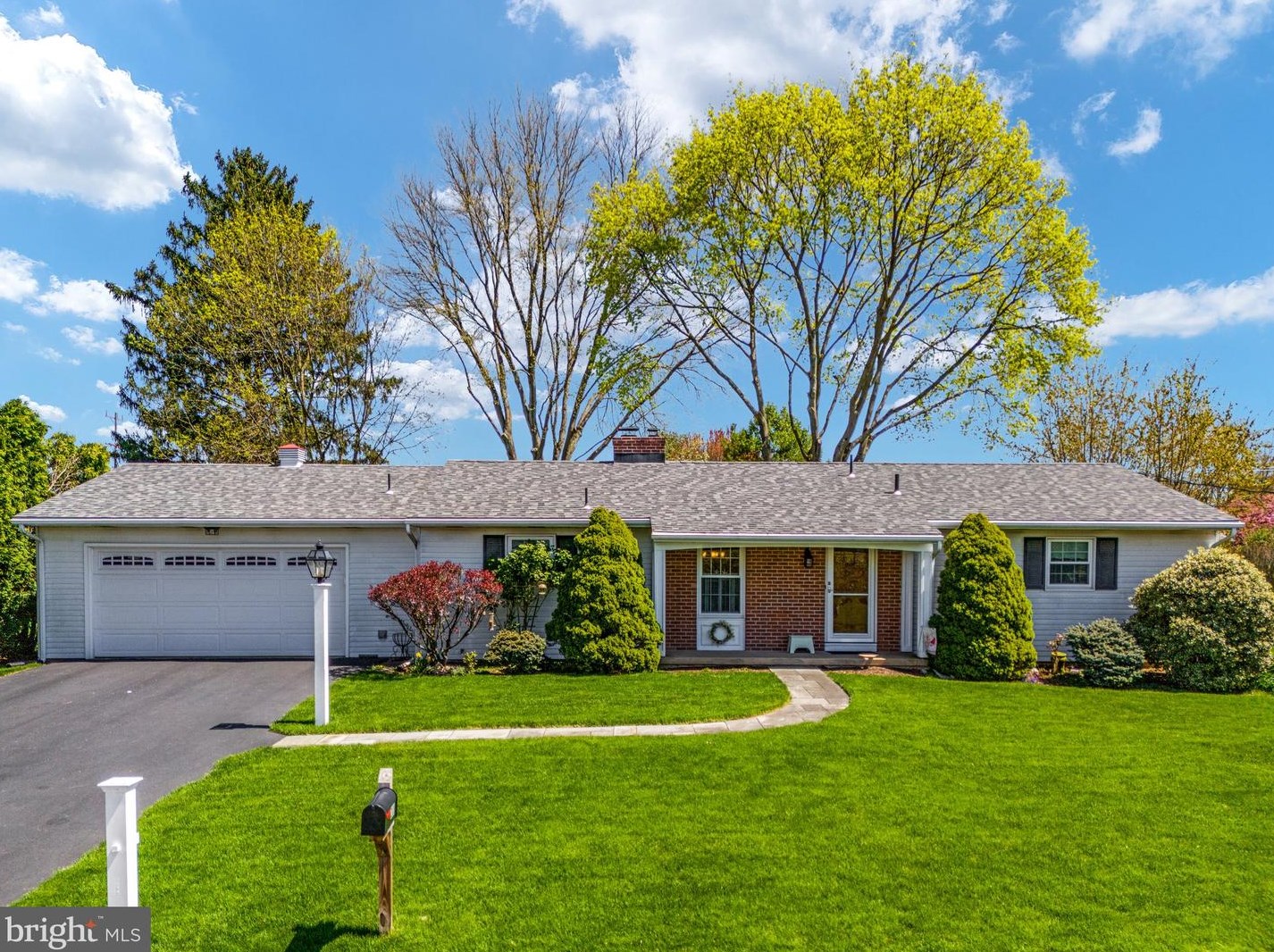 201 Ridgewood Rd, Easton, PA 18045