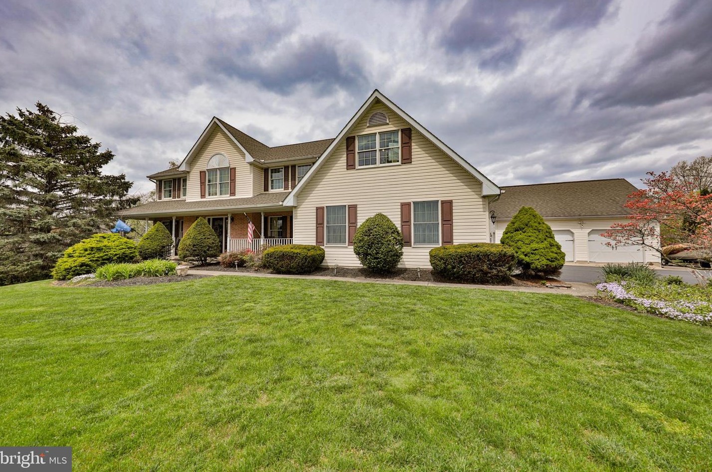 359 Winter Springs Rd, Nazareth, PA 18064